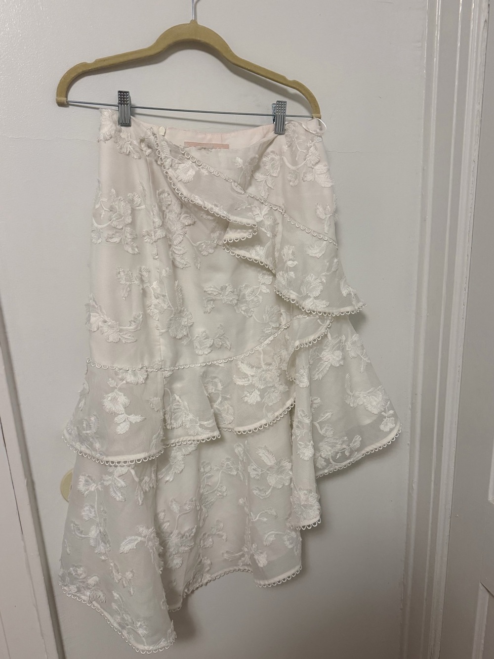 Asymmetrical Ivory Lace Ruffle Skirt